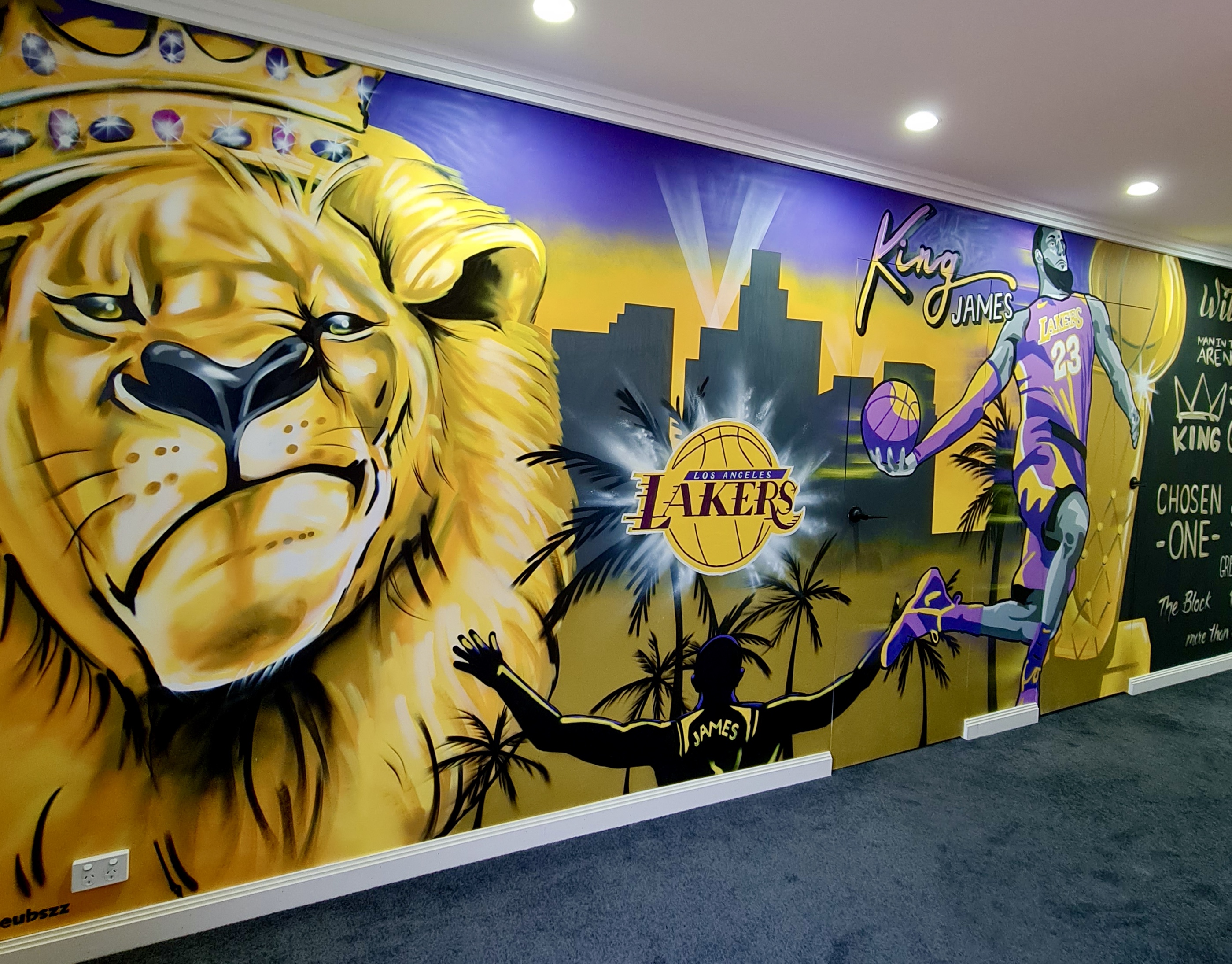Los Angeles Lakers LeBron James Mural